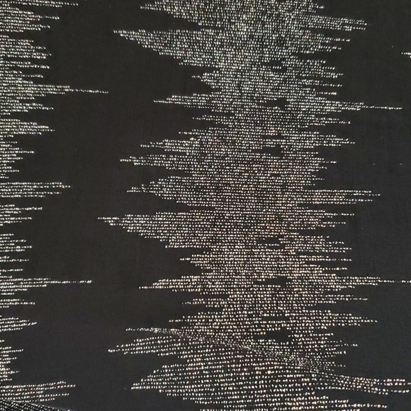 🦃Plus Size Top with glittery embellishment Size 3X🦃2 for $15 🦃 - Picture 3 of 4